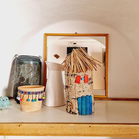 Bright & Relaxing Loft With Attic Room In The Heart Of Mykonos City Mykonos Town Room photo