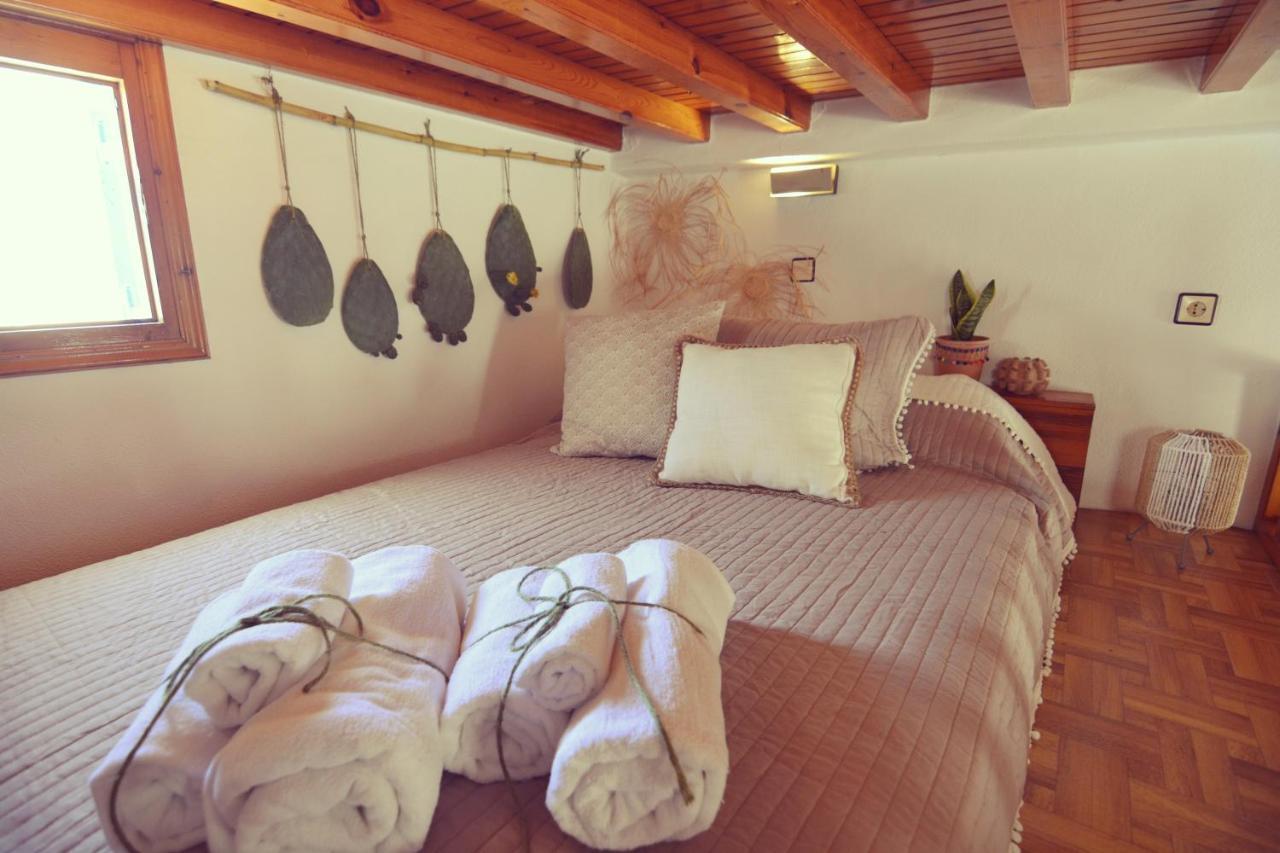 Bright & Relaxing Loft With Attic Room In The Heart Of Mykonos City Mykonos Town Exterior photo