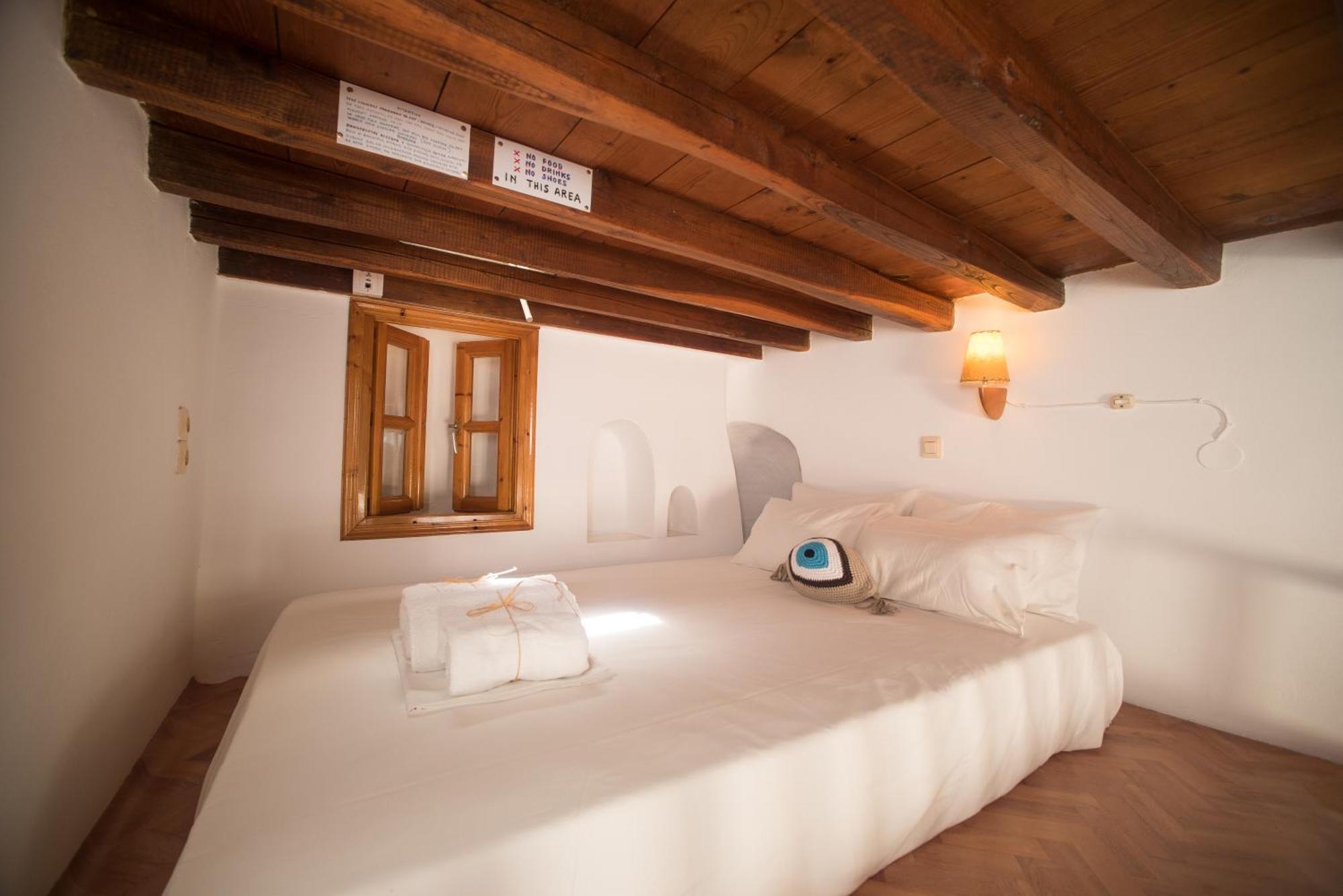 Bright & Relaxing Loft With Attic Room In The Heart Of Mykonos City Mykonos Town Exterior photo